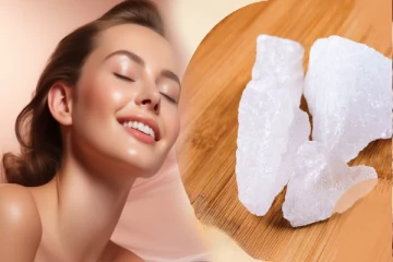 கண்ணாடி போன்ற சருமத்தை பெற வேண்டுமா? இந்த ஒரு கல் இருந்தா போதும்