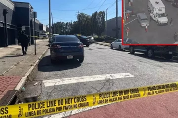 அமெரிக்கா வணிக வளாகத்தில் துப்பாக்கி சூடு