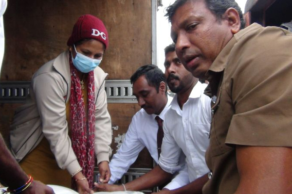 நாடளாவிய ரீதியில் பல பகுதிகளுக்கும் பகிர்ந்தளிக்கப்பட்ட தமிழக நிவாரண பொருட்கள் (Photos) | Tamil Nadu Relief Distributed Various Parts Island