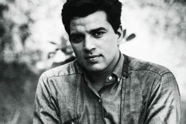 இந்திய சினிமாவின் பிரபல நடிகர் காலமானார் | Bollywood Superstar Dharmendra Passes Away