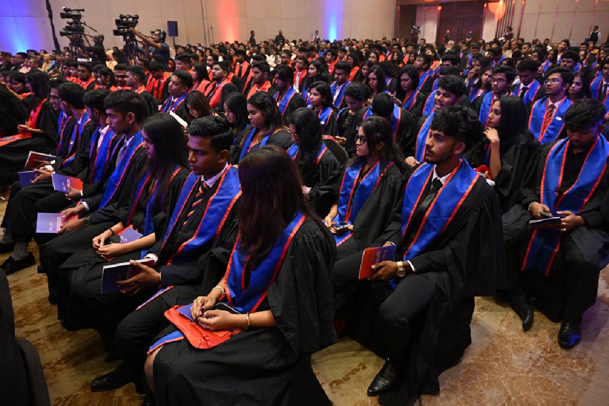 ஆசிரியர் போட்டிப் பரீட்சையில் வேலையற்ற பட்டதாரிகளுக்கு அநீதி! தயாசிறி ஜயசேகர விமர்சனம் | Dayasiri Slams Injustice To Unemployed Graduates ஆசிரியர் போட்டிப் பரீட்சையில் வேலையற்ற பட்டதாரிகளுக்கு அநீதி! தயாசிறி ஜயசேகர விமர்சனம் | Dayasiri Slams Injustice To Unemployed Graduates