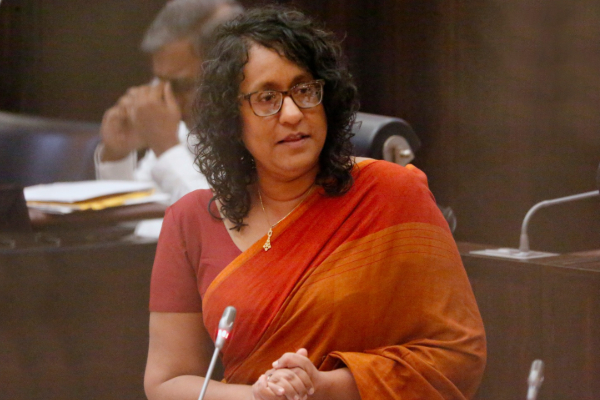 நாட்டை வழமைக்கு கொண்டு வரும் செயற்பாட்டு தொடர்பில் பிரதமர் ஹரிணி வலியுறுத்து | Actions To Bring The Country Back To Normal Harini நாட்டை வழமைக்கு கொண்டு வரும் செயற்பாட்டு தொடர்பில் பிரதமர் ஹரிணி வலியுறுத்து | Actions To Bring The Country Back To Normal Harini