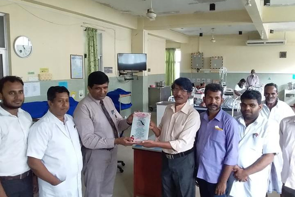 மட்டக்களப்பில் தன்னலமற்ற மருத்துவரால் மாணவிக்கு கிடைத்த பெருமை | A Selfless Doctor In Batticaloa