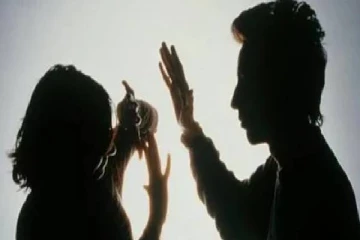 56 வயதுடைய தாயை கொடூரமாக தாக்கிய மகன் ; வெளியான உண்மை