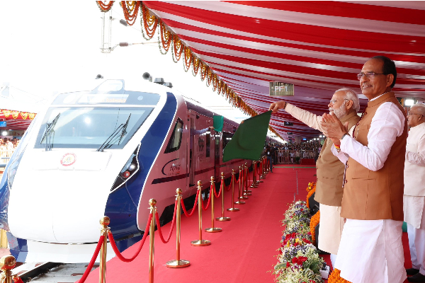நாளை சென்னை வருகிறார் பிரதமர் மோடி - வந்தவுடன் என்ன செய்ய போகிறார்? | Prime Minister Modi Is Coming To Chennai Tomorrow நாளை சென்னை வருகிறார் பிரதமர் மோடி - வந்தவுடன் என்ன செய்ய போகிறார்? | Prime Minister Modi Is Coming To Chennai Tomorrow
