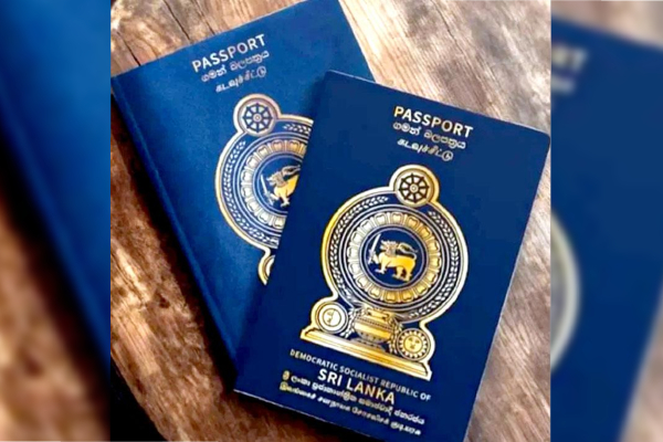 கெஹெலிய உள்ளிட்ட குடும்பத்தினருக்கு எதிராக குற்றப்பத்திரிகை தாக்கல் : நீதிமன்றின் உத்தரவு | Indictments Served On Ex Min Keheliya And Family