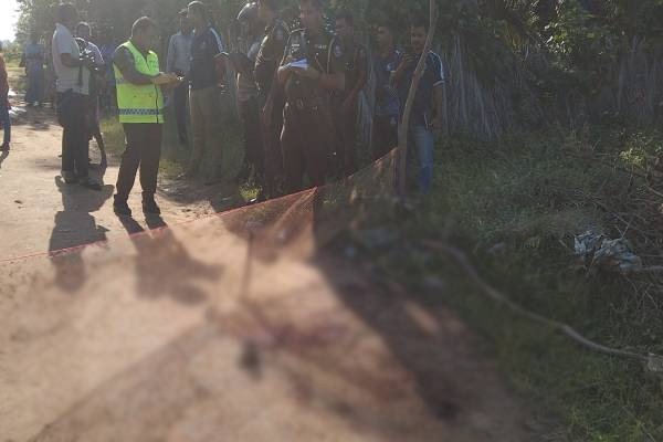கிளிநொச்சியில் கோரம் - தம்பியின் கத்திகுத்தில் அண்ணன் பலி | Brother Killed By Younger Brother S Knife