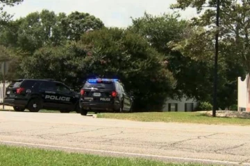 அமெரிக்காவில் இடம்பெற்ற துப்பாக்கிச்சூடு: 4 பேர் உயிரிழப்பு!