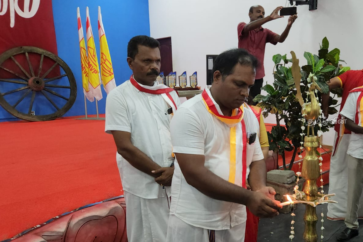 மேய்ச்சல் தரைப் பிரச்சனையை தீர்க்க முடியாத அரசியல்வாதிகள் - எழுந்துள்ள கண்டனம் | Resolve The Grazing Land Issue