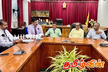 யாழில் மீள்குடியேற்ற செயற்பாடுகள் தொடர்பாக கலந்துரையாடிய அமைச்சர்