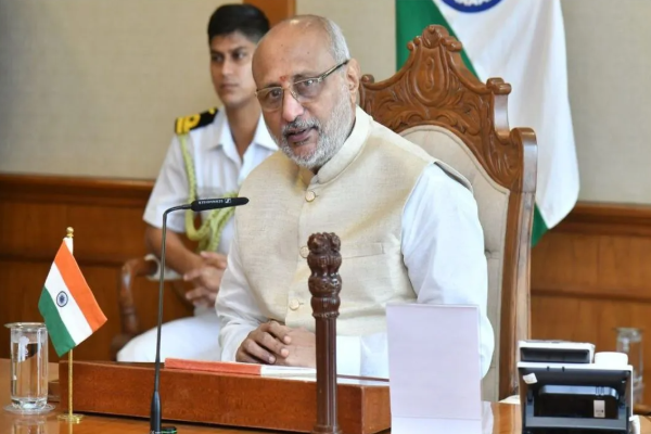 பாஜகவின் துணை ஜனாதிபதி வேட்பாளராக தமிழ்நாட்டை சேர்ந்தவர் - யார் இந்த சி.பி.ராதாகிருஷ்ணன்? | Bjp Pick Cp Radhakrishnan As Vice President Candid