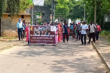 பொதுமக்களின் காணிகளை விடுவிக்க கோரி ஆளுநரிடம் மகஜர் கையளிப்பு (photos)