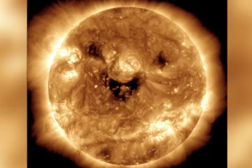 நாசா வெளியிட்ட சிரிக்கும் சூரியன்!