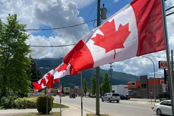 யாழ் மக்களை கவர்ந்திழுக்கும் கனடா ஆசை; தொடரும் மோசடிகள்!