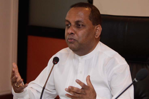 உள்நாட்டு மரக்கறிகளை வெளிநாடுகளில் இருந்து இறக்குமதி செய்ய அனுமதியில்லை: அமைச்சர் அமரவீர | No Approval To Import Vegetables