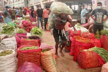 பல அத்தியாவசிய உணவுப் பொருட்களின் விலைகள் மேலும் அதிகரிப்பு