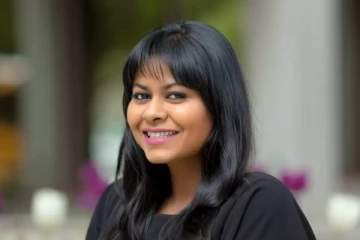 சொந்தமாக 10 ஜெட் விமானங்கள்! 22 வயதில் விமானத் துறையில் சாதித்த பெண் தொழிலதிபர்: அவரின் சொத்து மதிப்பு