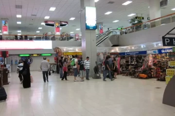 இலங்கை வந்த வெளிநாட்டு பிரஜை அதிரடியாக கைது