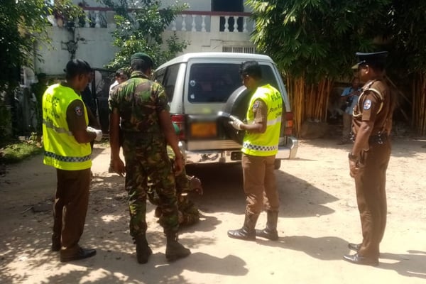 தென்னிலங்கையில் கணவனை கட்டிவைத்து கொடூரமாக கொலை செய்த மனைவி | Wife Beats Husband To Death தென்னிலங்கையில் கணவனை கட்டிவைத்து கொடூரமாக கொலை செய்த மனைவி | Wife Beats Husband To Death