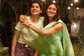 அழகான பொருளை நடிகை சமந்தாவிற்கு பரிசளித்த நயன்தாரா- என்னது அது பாருங்க