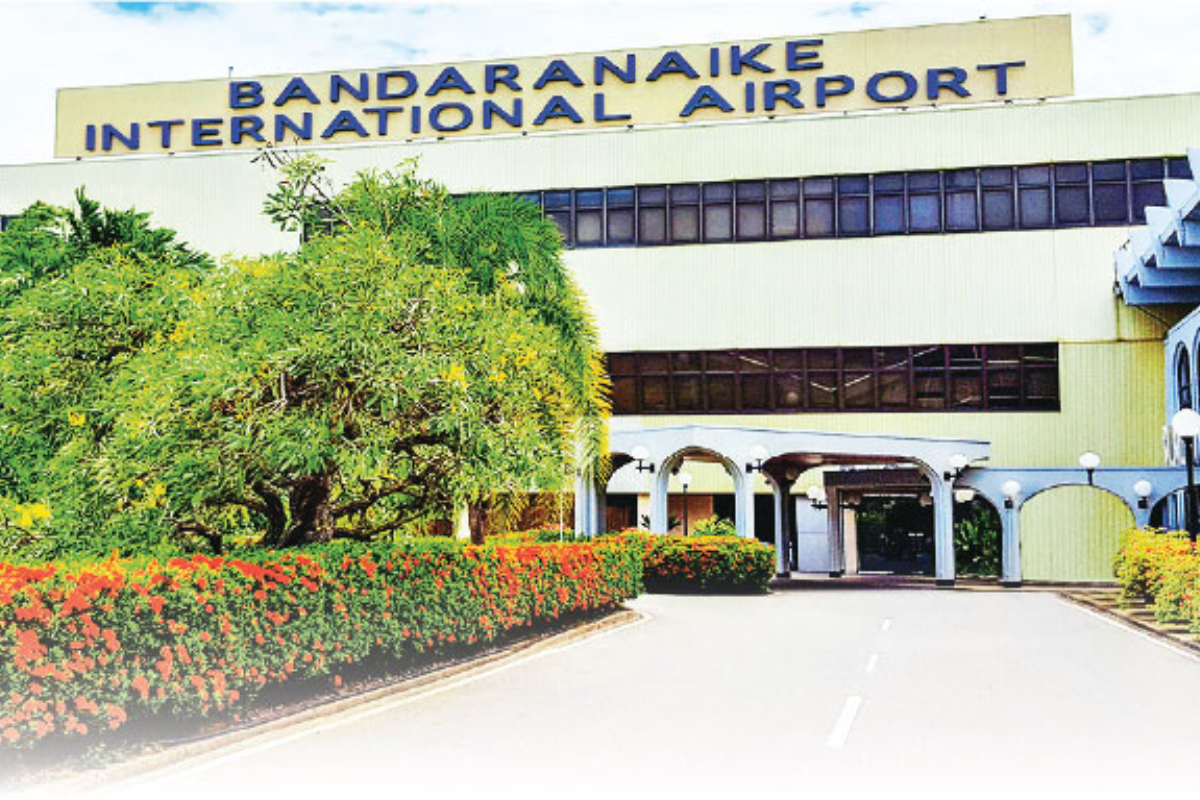 கட்டுநாயக்கவில் அரிய வகை வெளிநாட்டு விலங்குகளுடன் சிக்கிய சந்தேகநபர்! | Man Arrested At Airport With Exotic Animals