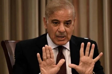 எங்களிடம் சக்திவாய்ந்த ராணுவம் இருக்கிறது! யாரும் மறந்துவிட வேண்டாம்... பாக். பிரதமர்