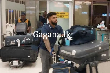 දිවයිනට පැමිණි ශ්‍රී ලංකා කණ්ඩායම පොලිස් ආරක්ෂාව යටතේ රැගෙන යයි. (VIDEO)