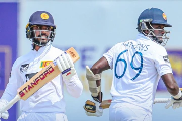 மழை குறுக்கீடு: இருவரின் அரைசதத்தினால் முதல் நாளில் இலங்கை 242 ஓட்டங்கள் சேர்ப்பு