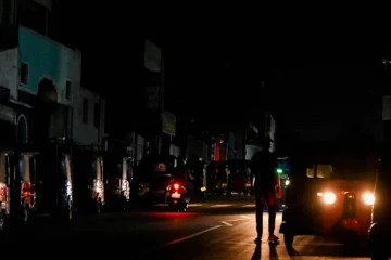 நாடளாவிய ரீதியில் இன்றும் மின்வெட்டு - வெளியான விபரம்