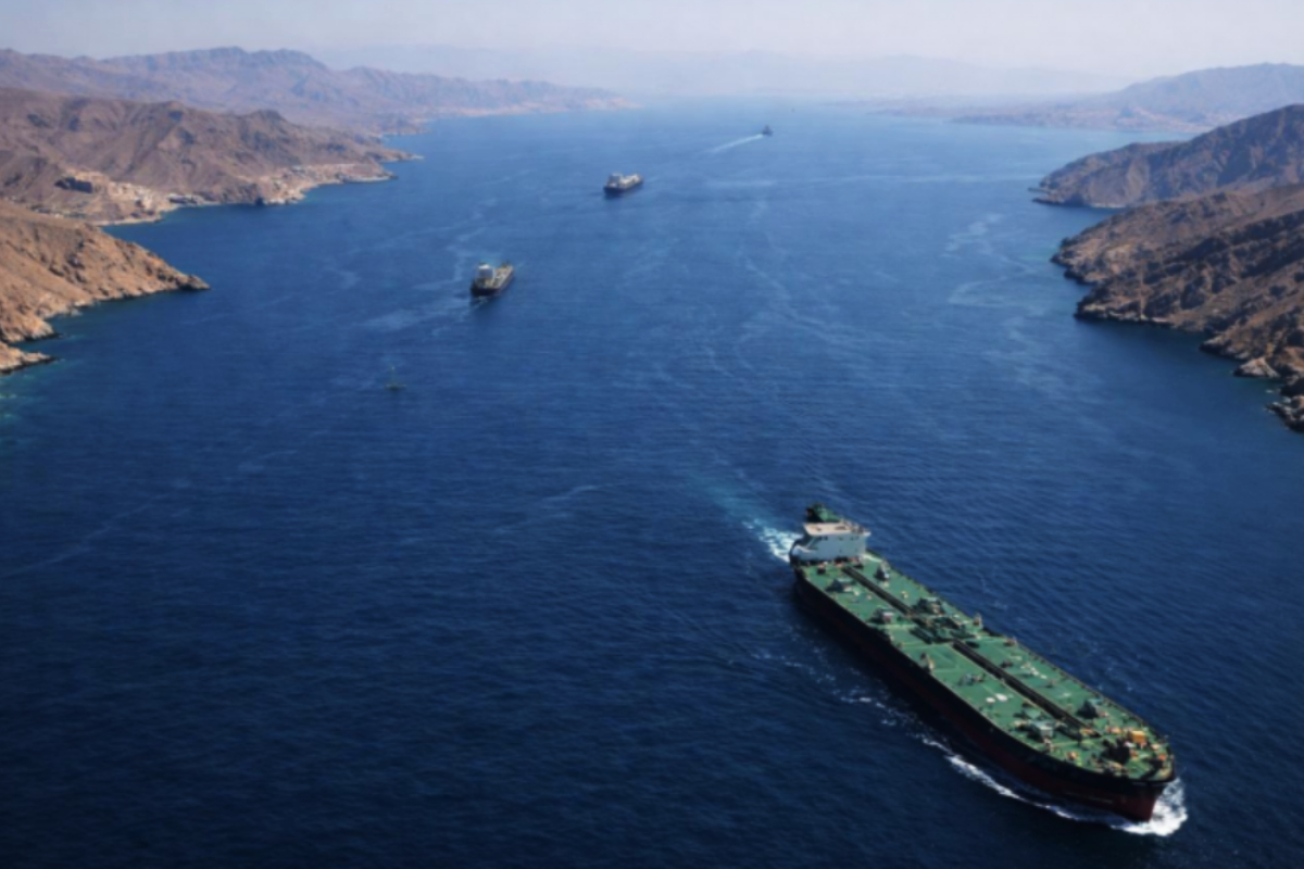 ஜப்பானுக்கு உதவ முன்வந்த ஈரான்! பின்னணியில் உள்ள காரணத்தால் வலுக்கும் சந்தேகம் | Iran Allows Japan Ships To Pass Strait Of Hormuz ஜப்பானுக்கு உதவ முன்வந்த ஈரான்! பின்னணியில் உள்ள காரணத்தால் வலுக்கும் சந்தேகம் | Iran Allows Japan Ships To Pass Strait Of Hormuz