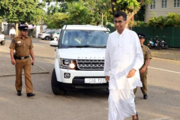 சம்பிக்கவின் Whatsapp அழைப்புகளை CID பதிவு செய்ததாக குற்றச்சாட்டு!