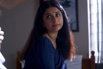 இப்படி இறங்கிட்டாரே மீரா ஜாஸ்மின்.. லேட்டஸ்ட் போட்டோ பார்த்து அதிர்ச்சியில் ரசிகர்கள்