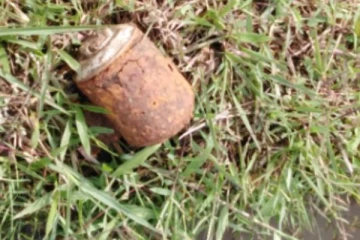 தண்ணிமுறிப்பு பகுதியில் காணப்படும் வெடிபொருட்கள்! அச்சத்தில் மக்கள்