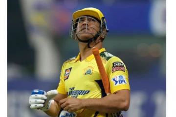 தோனிக்கு உருக்கமான கடிதம் எழுதிய ரசிகர் : பதிலுக்கு தோனி செய்த நெகிழ்ச்சி செயல்!