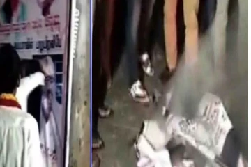 சசிகலா பேனர்களை கிழித்து தீயிட்டு கொளுத்திய கன்னட அமைப்புகள்!