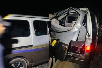 சற்றுமுன் தற்காலிக பாலத்தில் வேன் - பேருந்து மோதி கோர விபத்து