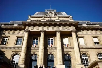 சிறுமியின் பொய்யால் பிரான்சில் ஆசிரியர் கொல்லப்பட்ட வழக்கு: நீதிமன்றத்தின் முடிவு