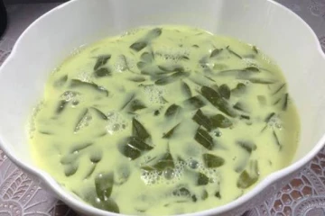 உடலை குளிர்ச்சியாக்கும் அகத்திக்கீரை தேங்காய்பால் - செய்வது எப்படி?