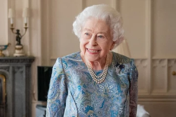 குட்டி இளவரசி சார்லட் அரியணையேறும் வரிசையில் மகாராணியாரின் மகளையே முந்தியது எப்படி: ராஜ குடும்ப இரகசியம்