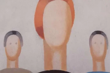 கையை வைத்துக்கொண்டு சும்மா இல்லாமல் ., முதல் நாளே வேலைக்கு உலை வைத்துக்கொண்ட ரஷ்ய அதிகாரி!