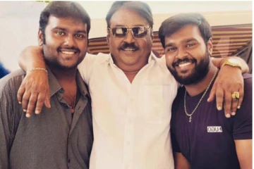 விஜயகாந்த் வீட்டில் அரங்கேறிய கொண்டாட்டம்! பயங்கர ஸ்டைலாக மாறிய கேப்டன்