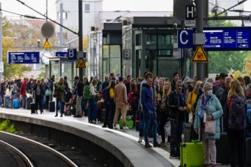 ஜேர்மனியில் ரயில் பாதைகளில் பல இடங்களில் தீ: அரசியல் உள் நோக்கம் இருக்கலாம் என தகவல்