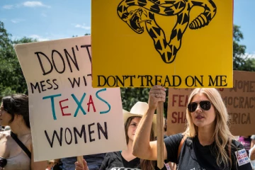 கருக்கலைப்பு சட்டத்துக்கு தற்காலிக தடை உத்தரவு பிறப்பித்த அமெரிக்க கூட்டாட்சி நீதிபதி