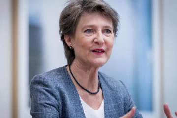 இலங்கை அரசியல்வாதிகள் கற்றுக்கொள்ள வேண்டிய பாடம்!