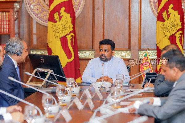 இலங்கை - பாகிஸ்தான் நட்புறவில் புதிய மைல்கல்: ஜனாதிபதி அநுரவுடன் பாகிஸ்தான் அமைச்சர்கள் சந்திப்பு! | Pakistani Ministers Meet With President Anuradha