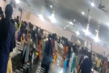 உருட்டுக்கட்டையுடன் வந்த வடமாநில தொழிலாளர்கள்.. பதறிய மாணவிகள் - தொடரும் பகீர் சம்பவங்கள்