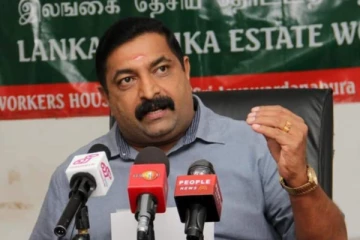 கண்டியிலிருந்து கொழும்பு நோக்கி நடை பேரணி!