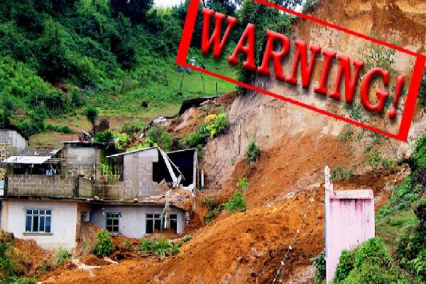 பல பகுதிகளுக்கு மண்சரிவு அபாய எச்சரிக்கை! | Landslide Warning In Sl