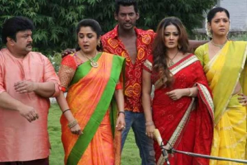 அந்த படத்துல என்ன அப்படி யூஸ் பண்ணாங்க.... புலம்பும் கிளாமர் புகழ் நடிகை