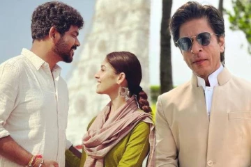 நயன்தாரா, விக்கி திருமணம்- ஷாருக்கான், ரஜினி, டிடி என திருமணத்திற்கு வந்த பிரபலங்களின் புகைப்படங்கள்